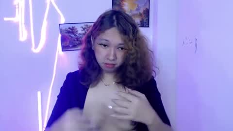Snapshot of callme_shantal chatting on 07/17/26, 09:41 SHANTAL online show from 07/17/26, 09:41
