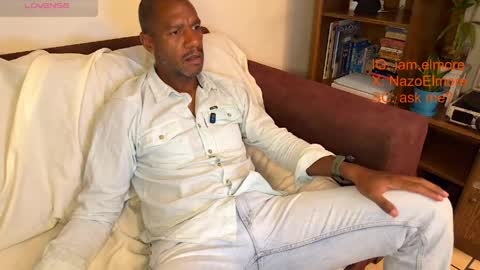 My name is Robert  Dont be shysay hi I love to chat. For requests or dirty talk please use tips  online show from 04/11/26, 03:00