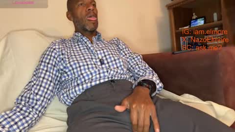 Snapshot of callmeelmore chatting on 06/03/26, 03:53 My name is Robert Dont be shysay hi I love to chat. For requests or dirty talk please use tips online show from 06/03/26, 03:53