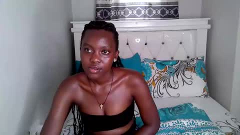 Snapshot of callmemonday chatting on 09/09/25, 08:47 Monday online show from 09/09/25, 08:47