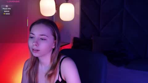 Nora online show from 11/29/25, 05:54