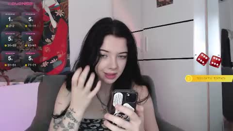 Snapshot of calmlilly chatting on 07/15/26, 06:51 Lilly online show from 07/15/26, 06:51