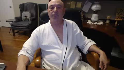 Snapshot of calthegoose chatting on 03/18/26, 03:15 Calthegoose online show from 03/18/26, 03:15