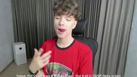 Hey I am Calvin  online show from 11/22/25, 02:16