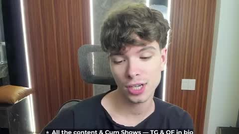 Hey I am Calvin  online show from 04/05/26, 05:10