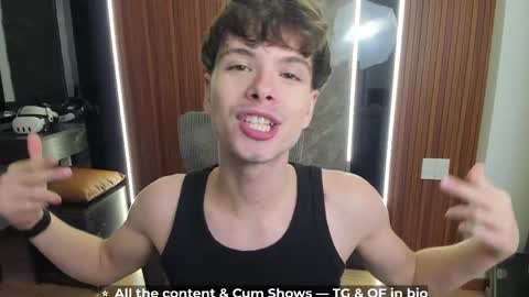 Hey I am Calvin  online show from 05/05/26, 05:10
