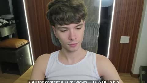 Hey I am Calvin  online show from 05/09/26, 05:07