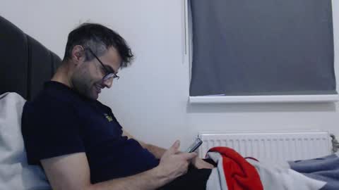 Snapshot of calvinjohnlad chatting on 12/16/24, 03:54 Calvinjohnlad online show from 12/16/24, 03:54