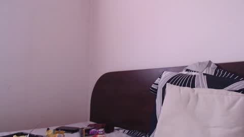 Snapshot of calvinjohnlad chatting on 02/14/25, 02:44 Calvinjohnlad online show from 02/14/25, 02:44