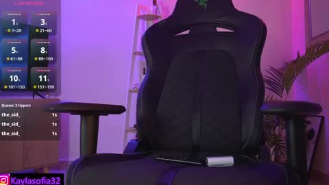 Calypso and Kayla online show from 02/19/25, 06:55