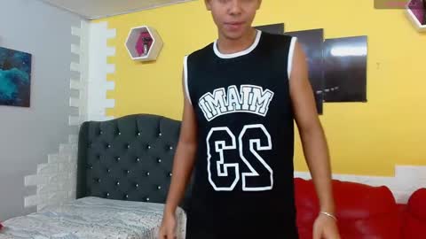 cam_sexyboy online show from 10/17/25, 01:03