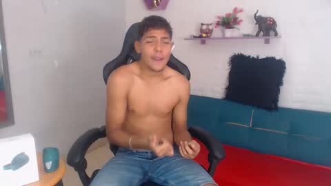 cam_xman online show from 11/18/25, 04:39