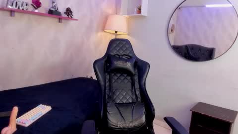 cam_xman online show from 11/21/25, 02:38