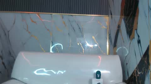 cam_xman online show from 12/22/25, 04:42