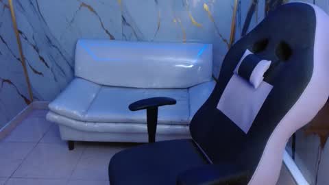cam_xman online show from 05/13/26, 07:00