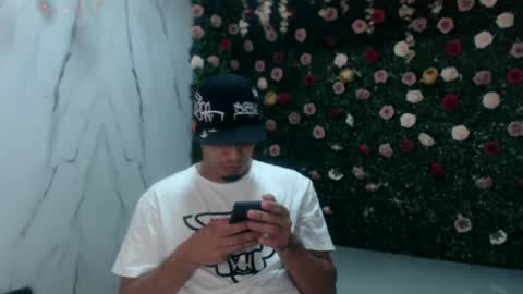 Snapshot of cam_xman chatting on 06/09/26, 01:56 cam_xman online show from 06/09/26, 01:56