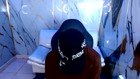 Snapshot of cam_xman chatting on 06/17/26, 01:01 cam_xman online show from 06/17/26, 01:01