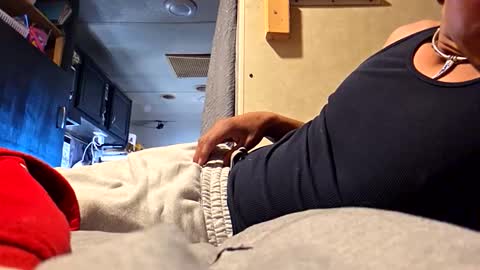 Snapshot of camachochuy1221 chatting on 12/01/25, 06:46 camachochuy1221 online show from 12/01/25, 06:46