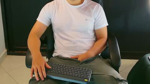 camara110 online show from 01/27/25, 05:37