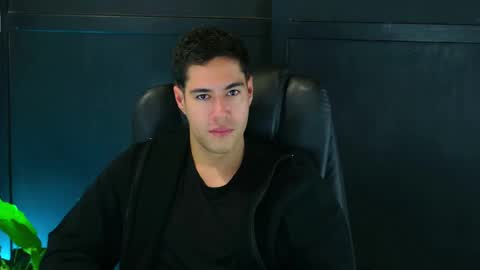 camara110 online show from 02/12/25, 04:54