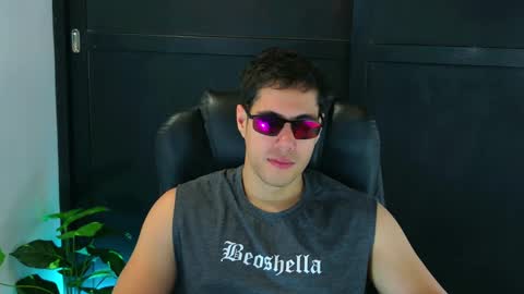 camara110 online show from 02/14/25, 10:58