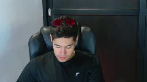 camara110 online show from 10/01/25, 10:49