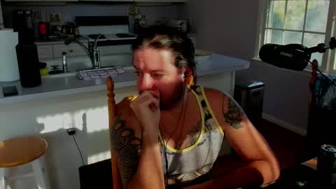 Snapshot of camarant chatting on 11/06/25, 02:07 camarant online show from 11/06/25, 02:07