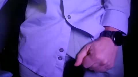 Snapshot of cambonianthe007 chatting on 10/27/25, 03:32 cambonianthe007 online show from 10/27/25, 03:32