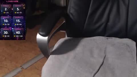 Snapshot of camboy301077 chatting on 12/19/24, 06:34 steffencamboy online show from 12/19/24, 06:34