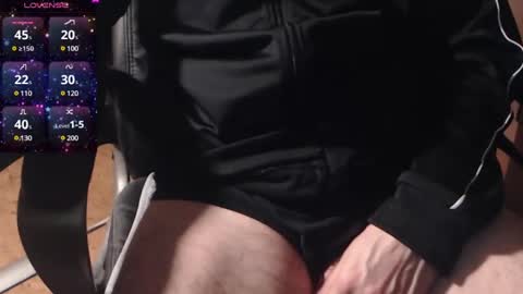 Snapshot of camboy301077 chatting on 01/19/25, 05:07 steffencamboy online show from 01/19/25, 05:07