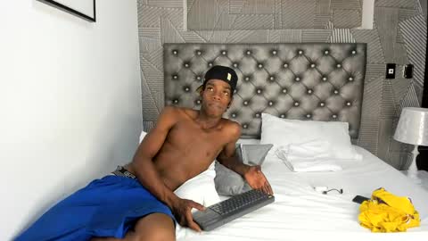 Snapshot of cambrownn chatting on 05/26/26, 02:35 cambrownn online show from 05/26/26, 02:35