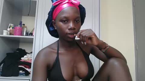 Princess online show from 03/02/25, 07:43