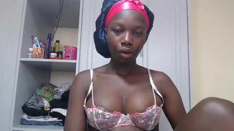 Princess online show from 03/05/25, 05:18