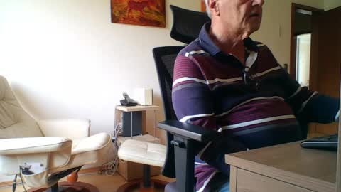 camcologne online show from 04/09/26, 10:42