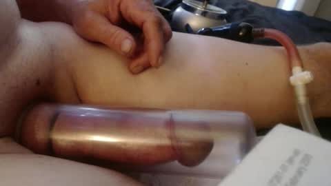 Snapshot of camcplinaz chatting on 09/28/25, 05:07 camcplinaz online show from 09/28/25, 05:07