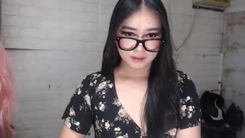 camela_star online show from 10/12/25, 03:38