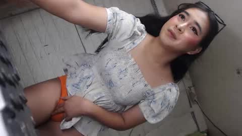 camela_star online show from 11/13/25, 06:23