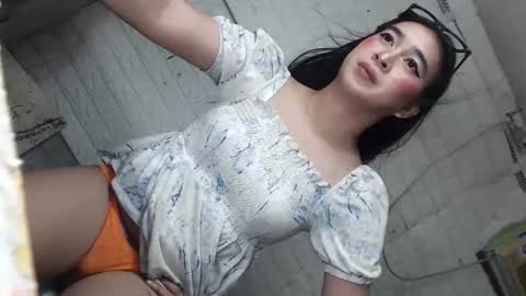 camela_star online show from 11/13/25, 08:52