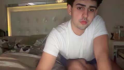 camcam online show from 01/11/26, 10:48
