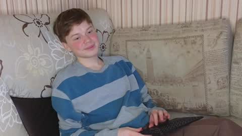 Snapshot of cameron_crowly chatting on 01/31/25, 12:07 Cameron online show from 01/31/25, 12:07