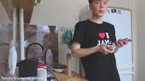 Snapshot of cameron_crowly chatting on 03/11/25, 09:56 Cameron online show from 03/11/25, 09:56