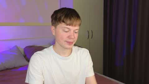 Snapshot of cameron_crowly chatting on 11/15/25, 10:34 Cameron online show from 11/15/25, 10:34