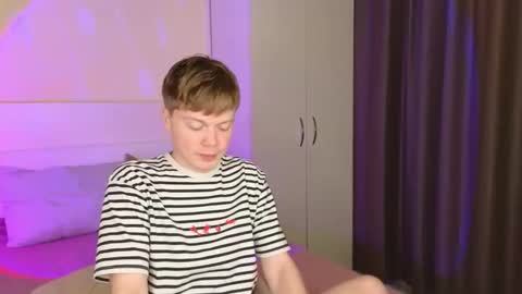 Snapshot of cameron_crowly chatting on 11/20/25, 08:36 Cameron online show from 11/20/25, 08:36