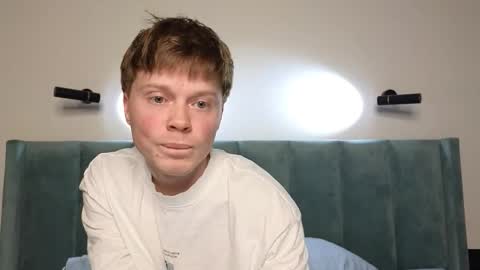 Snapshot of cameron_crowly chatting on 02/05/26, 04:22 Cameron online show from 02/05/26, 04:22