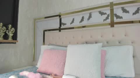 cameron_hearts online show from 10/18/25, 11:44