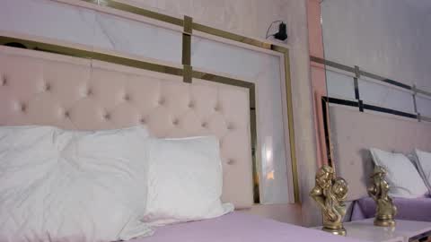 cameron_hearts online show from 12/22/25, 12:24