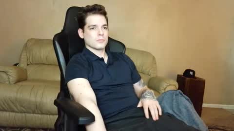 Snapshot of camerondt chatting on 06/04/26, 06:08 camerondt online show from 06/04/26, 06:08