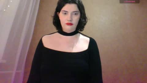 Snapshot of camgirl_xx chatting on 02/28/26, 05:03 Marta online show from 02/28/26, 05:03