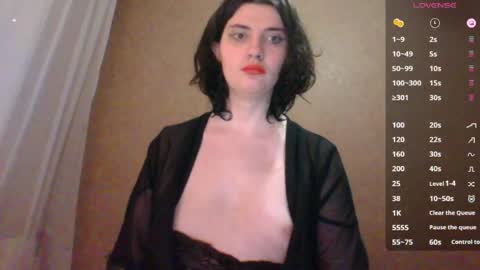Snapshot of camgirl_xx chatting on 04/24/26, 04:53 Marta online show from 04/24/26, 04:53