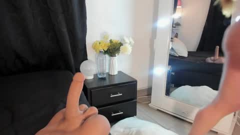 Camila cruz online show from 05/27/26, 09:34